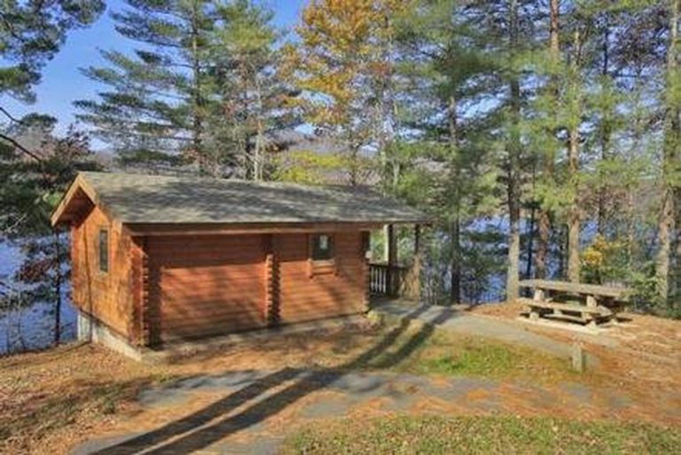 CHEOAH POINT CABIN 2