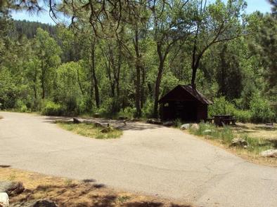 FIELD TRACT CAMPGROUND